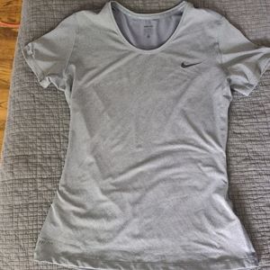 Nike pro t-shirt